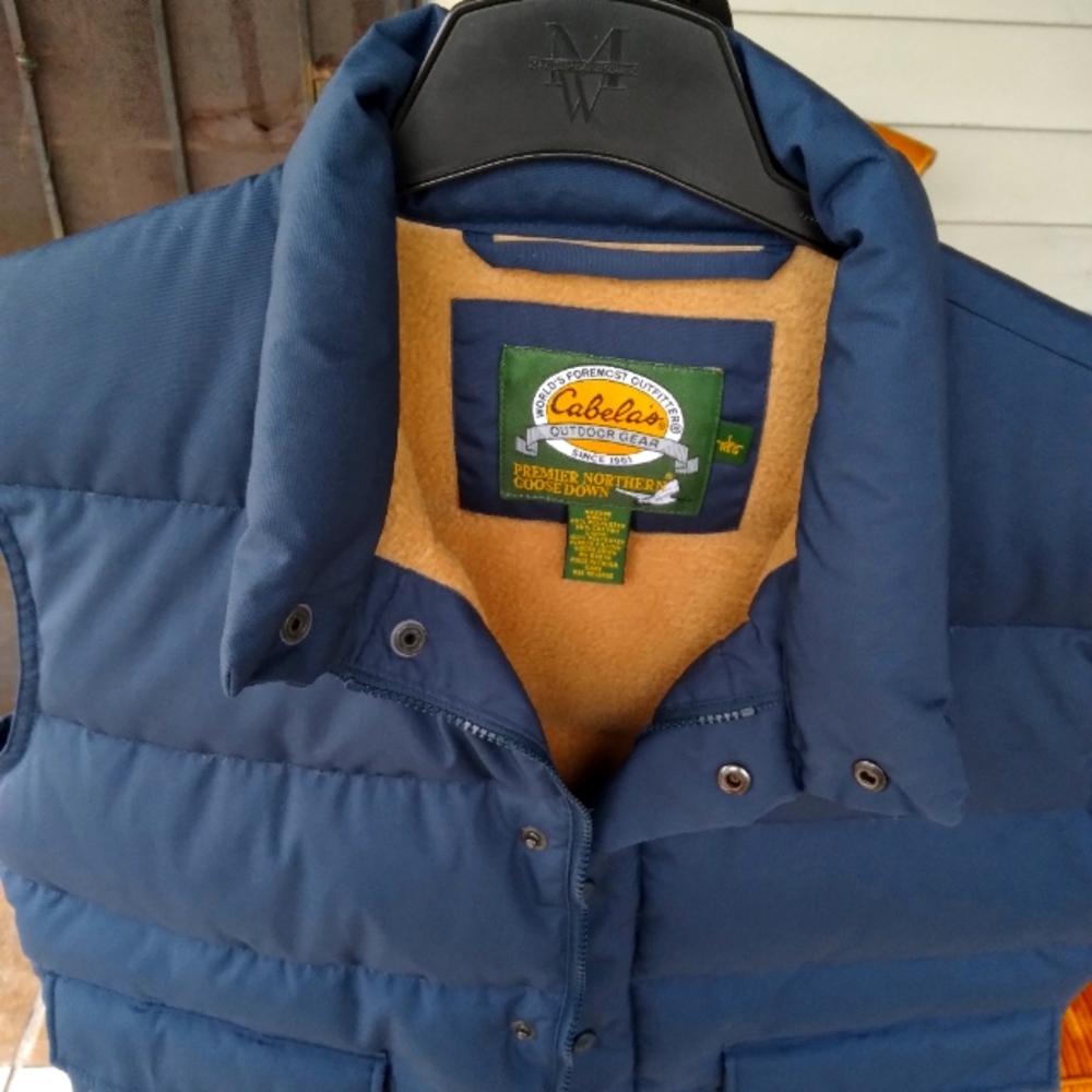Cabela's winter vest excellent condition like new size large regular $30